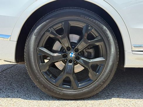 Used 2021 BMW X7 xDrive40i w/ Premium Package AWD/4WD image 26