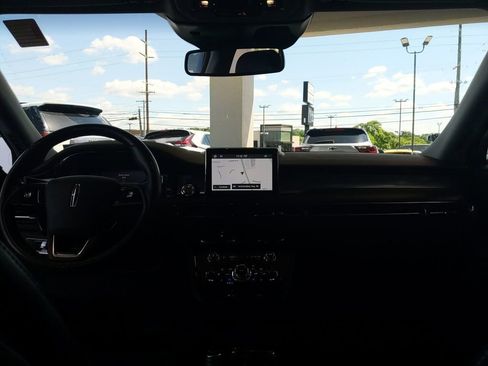 Used 2020 Lincoln Corsair AWD w/ Equipment Group 101A image 12