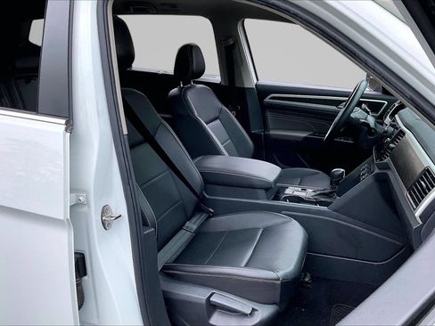 Used 2023 Volkswagen Atlas SE FWD image 23