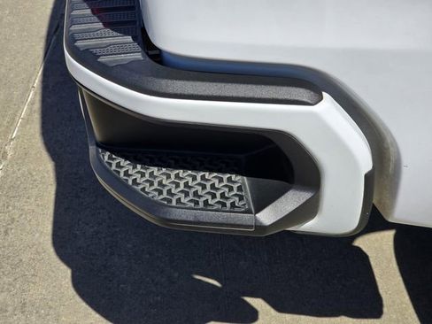 Used 2021 GMC Sierra 1500 AT4 w/ AT4 Value Package image 5