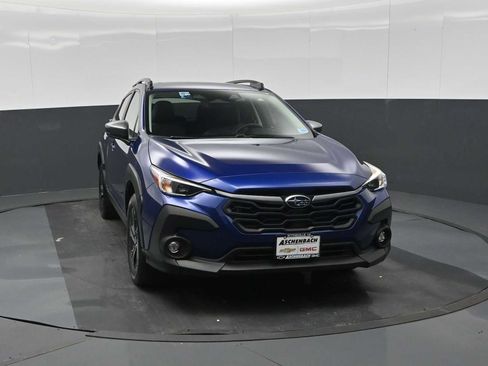 Used 2024 Subaru Crosstrek 2.0i Premium AWD/4WD image 3