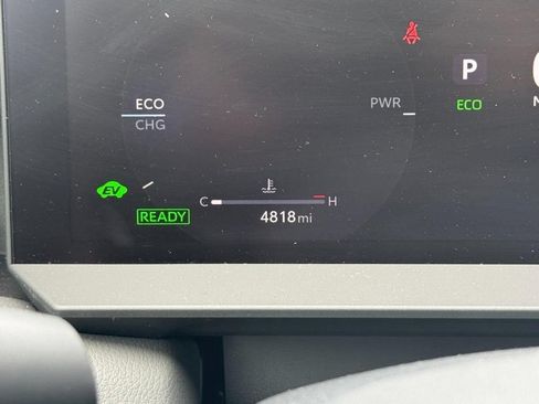 Used 2026 Toyota RAV4 XLE Premium AWD/4WD image 29
