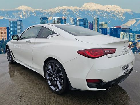 Certified 2022 INFINITI Q60 Red Sport 400 w/ Cargo Package image 5