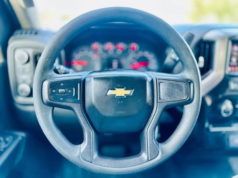 Used 2020 Chevrolet Silverado 1500 W/T w/ WT Convenience Package AWD/4WD image 19