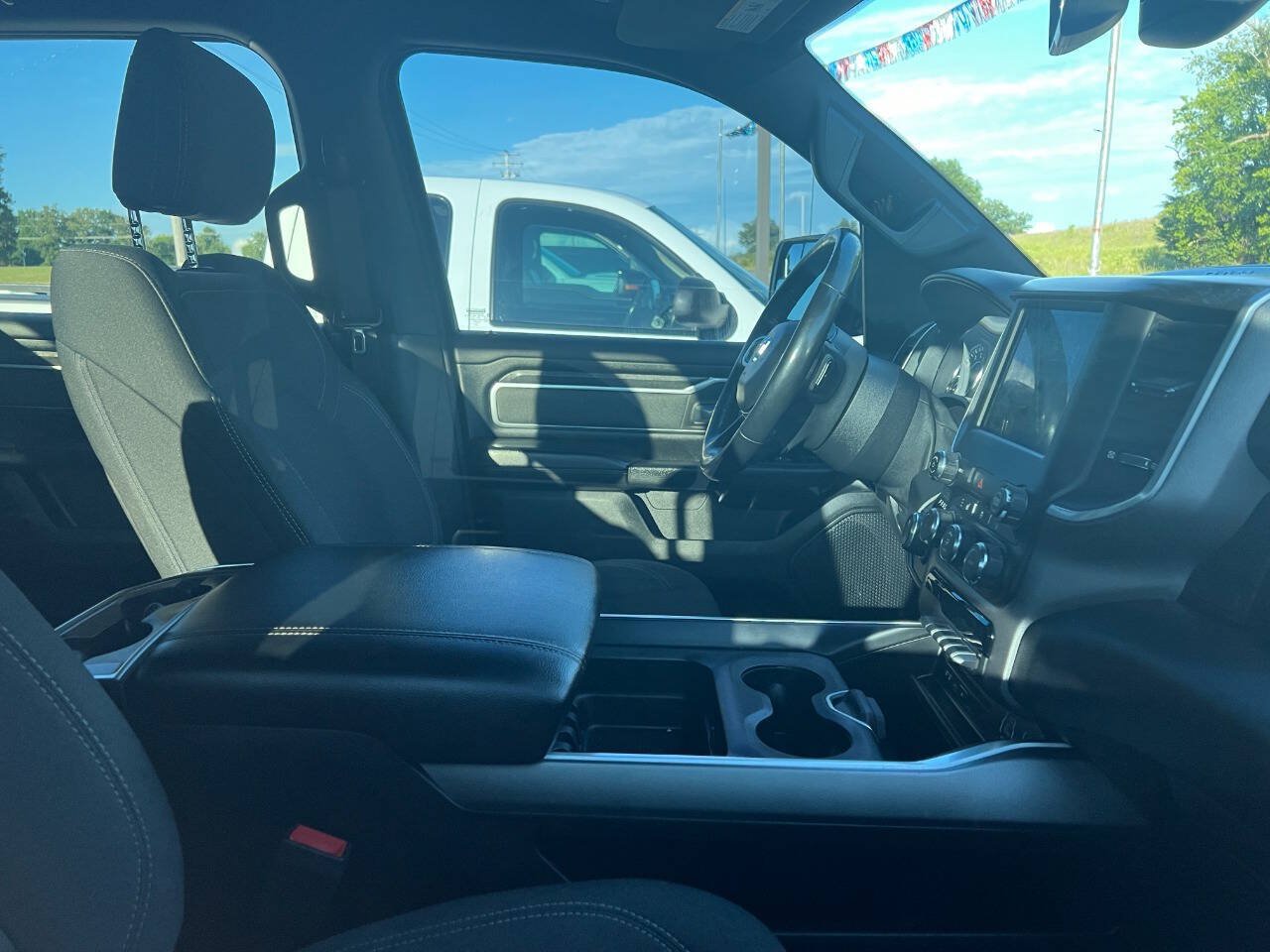 Used 2019 RAM 1500 Big Horn AWD/4WD image 10