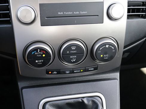 Used 2010 MAZDA MAZDA5 Sport FWD image 21