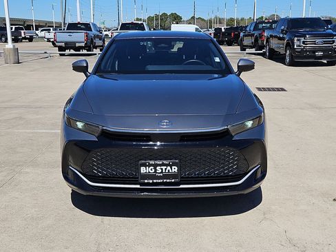 Used 2025 Toyota Crown Nightshade image 10