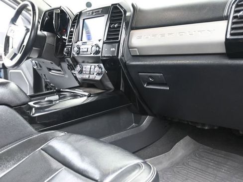 Used 2021 Ford F250 Lariat image 26