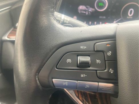 Used 2021 Cadillac Escalade ESV Premium Luxury image 24