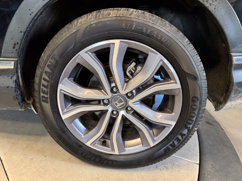 Used 2021 Honda CR-V Touring image 25