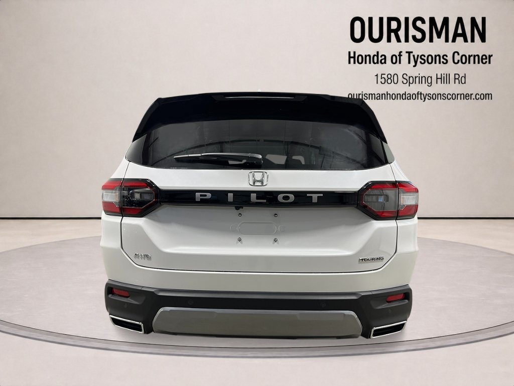 New 2026 Honda Pilot Touring image 4