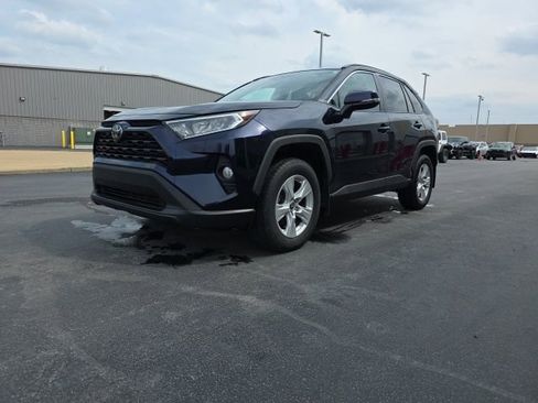 Used 2021 Toyota RAV4 XLE w/ Convenience Package image 14