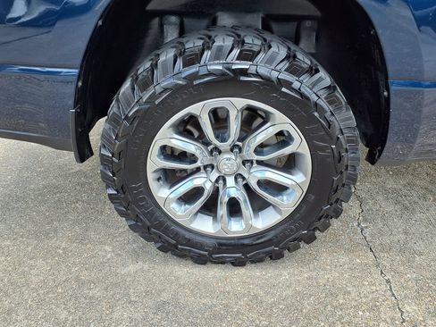 Used 2023 RAM 1500 Laramie AWD/4WD image 7