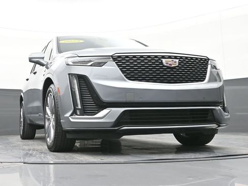 Used 2023 Cadillac XT6 Premium Luxury image 52