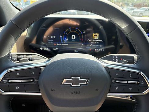 New 2026 Chevrolet Equinox ACTIV w/ Convenience Package III AWD/4WD image 11
