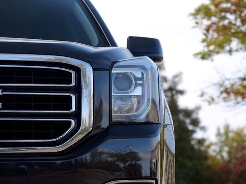 Used 2018 GMC Yukon SLT w/ Open Road Package image 21