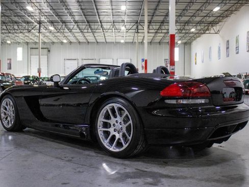 Used 2003 Dodge Viper SRT-10 image 5