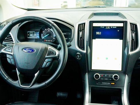 Used 2024 Ford Edge SEL image 13