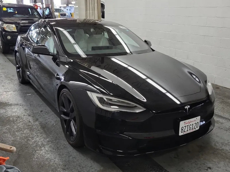 Used 2022 Tesla Model S Plaid AWD/4WD image 3