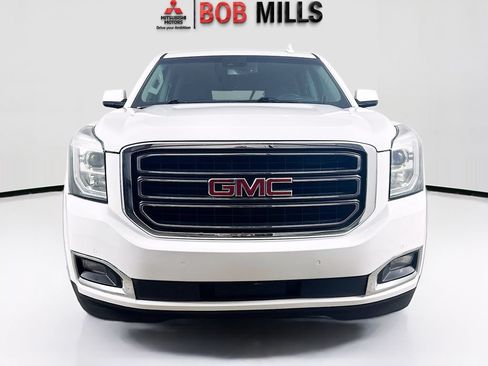 Used 2020 GMC Yukon XL SLT AWD/4WD image 2