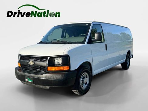 Used 2015 Chevrolet Express 3500 Extended image 1