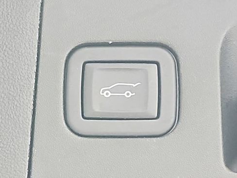 Used 2023 Cadillac XT5 Premium Luxury w/ LPO, Floor Liner Package AWD/4WD image 50