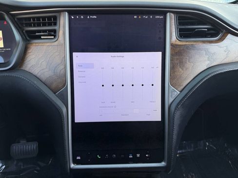Used 2019 Tesla Model X Long Range image 19