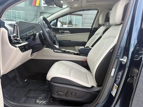 Used 2025 Kia Sportage EX w/ EX Premium Package AWD/4WD image 7