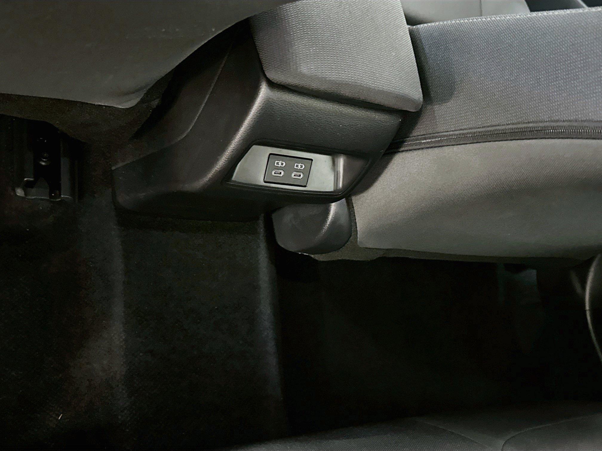 Used 2026 Toyota Corolla LE FWD image 28