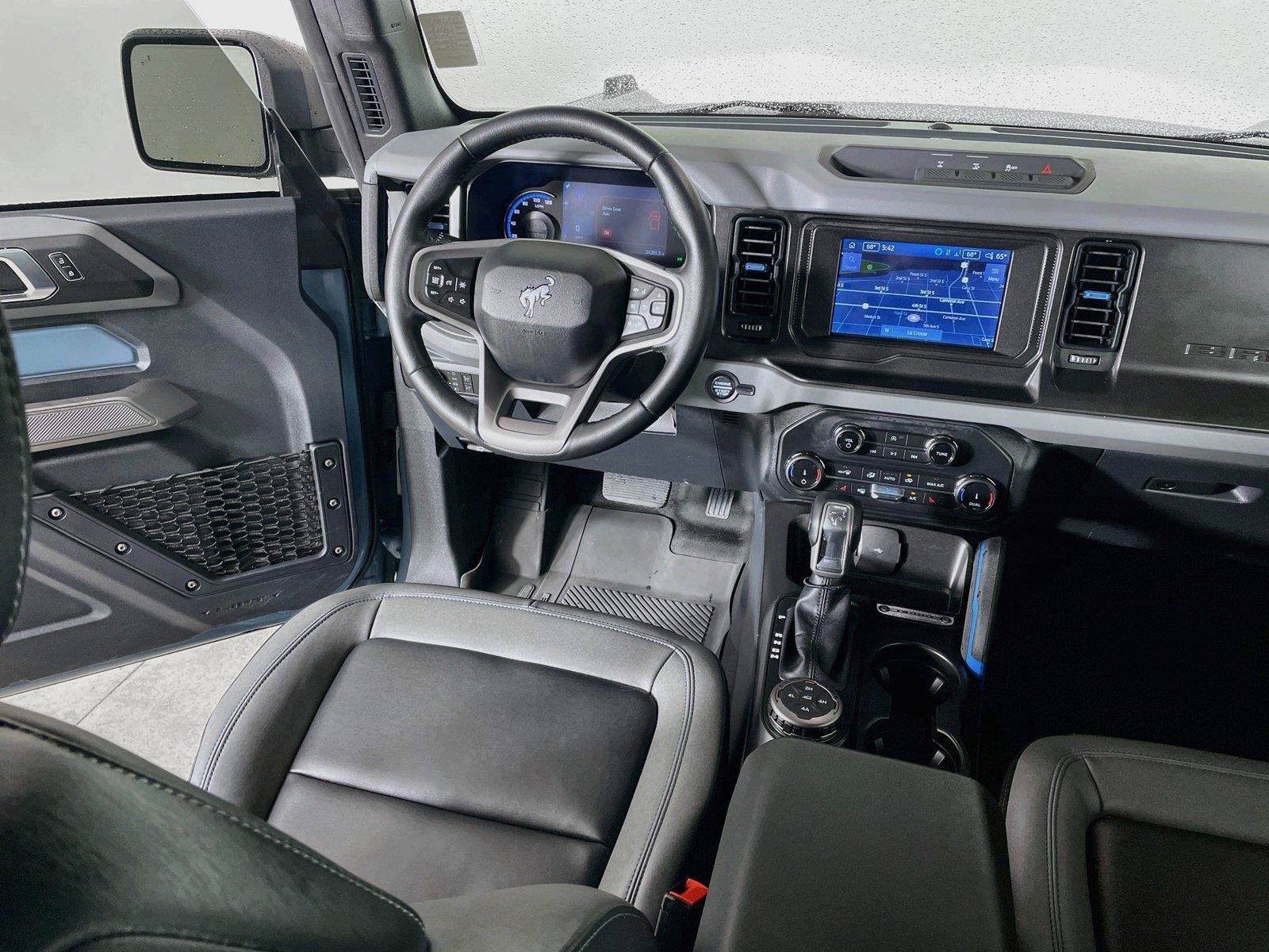 Used 2022 Ford Bronco Black Diamond AWD/4WD image 2