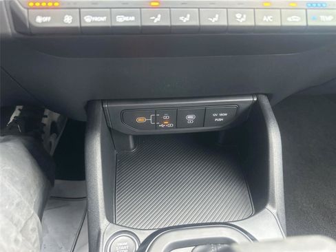 Used 2025 Kia K4 FWD image 26