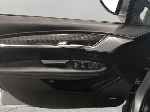 Used 2024 Cadillac XT5 Sportv w/ Technology Package AWD/4WD image 33