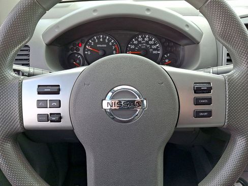Used 2021 Nissan Frontier SV w/ SV Utility Package RWD image 16