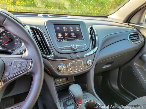 Used 2024 Chevrolet Equinox RS image 21