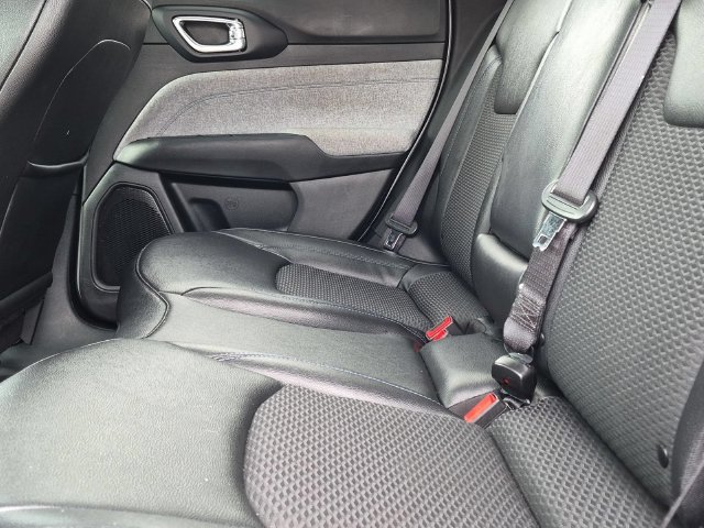 Used 2024 Jeep Compass Latitude AWD/4WD image 25
