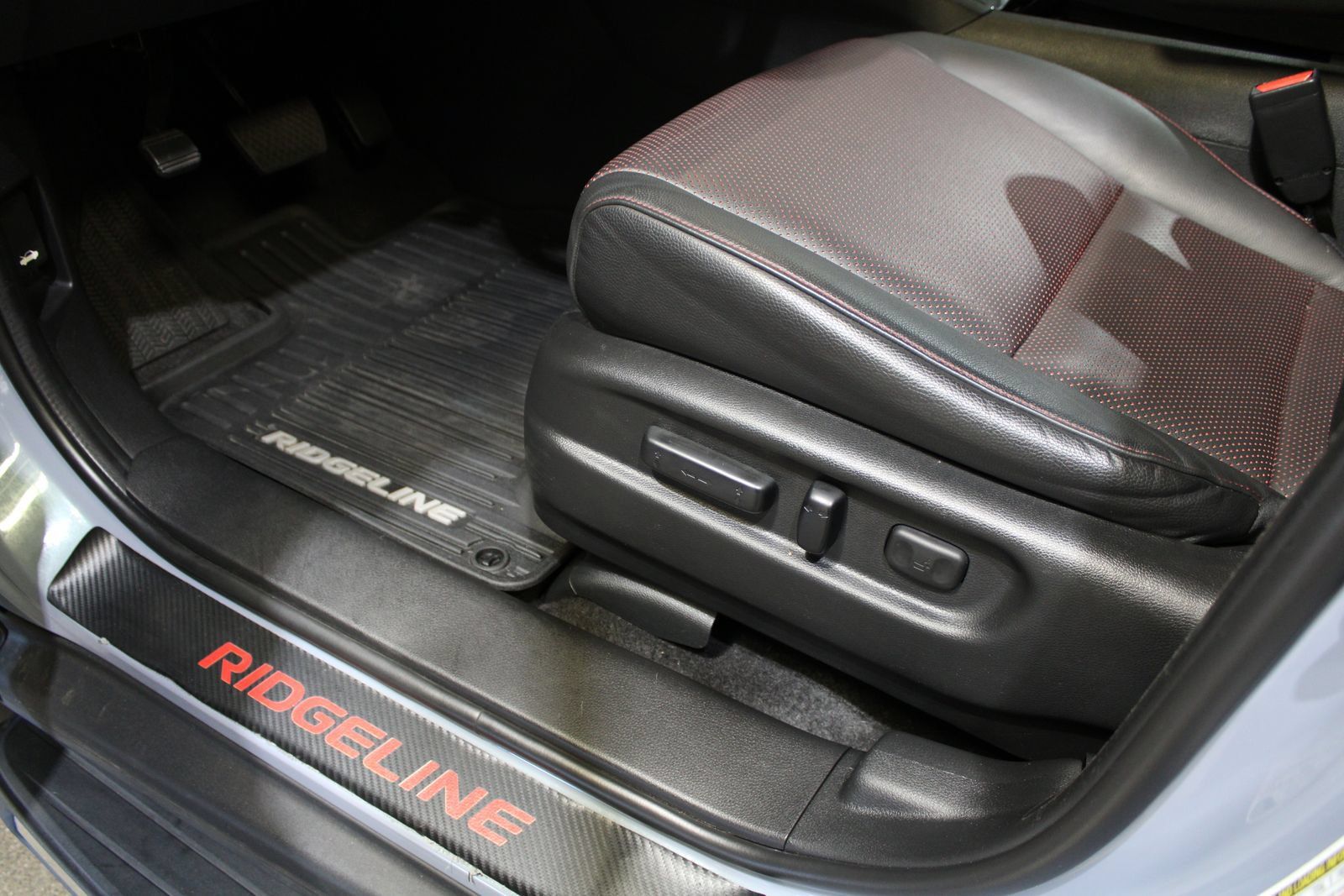 Used 2023 Honda Ridgeline Black Edition image 24