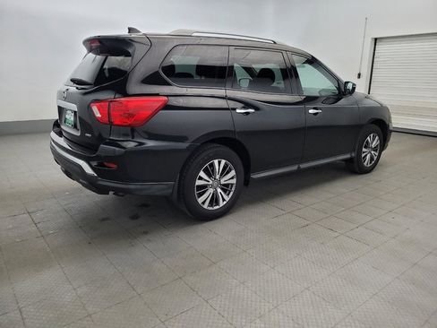 Used 2019 Nissan Pathfinder S AWD/4WD image 10