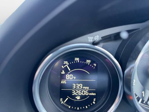 Used 2019 MAZDA MX-5 Miata Sport w/ I-ACTIVSENSE Sport Package image 11