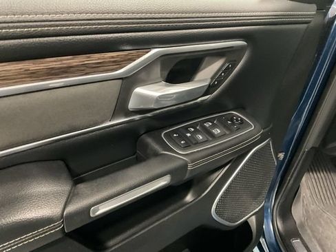Used 2020 RAM 1500 Laramie AWD/4WD image 17