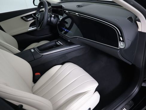 New 2026 Mercedes-Benz E 350 Sedan image 19