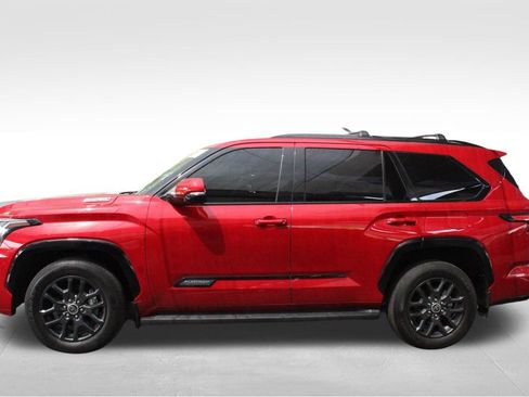 Certified 2023 Toyota Sequoia Platinum AWD/4WD image 11