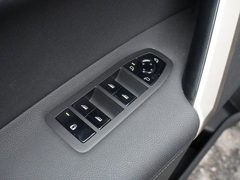 Used 2024 BMW iX xDrive50 w/ Premium Package image 54