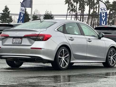 Used 2024 Honda Civic Touring image 5