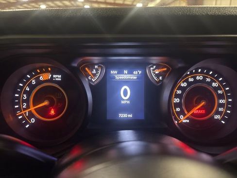 Used 2025 Jeep Wrangler Sport image 10