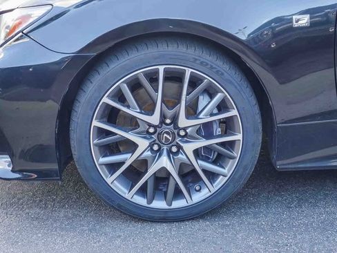 Used 2017 Lexus RC 200t image 9