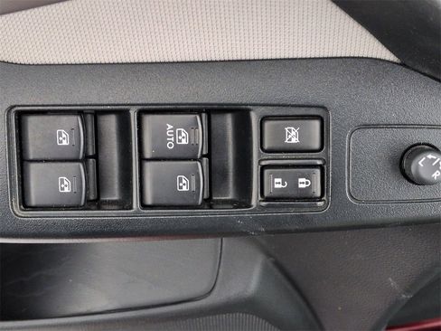 Used 2016 Subaru Forester 2.5i Premium w/ All-Weather Package image 16