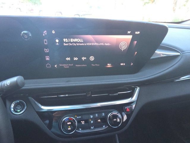Used 2024 Buick Envista Sport Touring w/ Convenience I Package FWD image 10