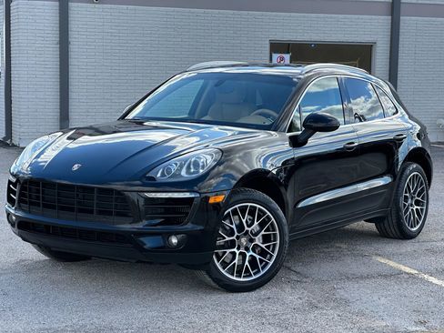 Used 2016 Porsche Macan S image 2