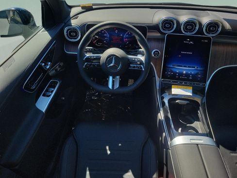 Used 2026 Mercedes-Benz GLC 300 4MATIC image 19