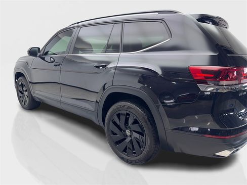 Used 2022 Volkswagen Atlas SE image 14